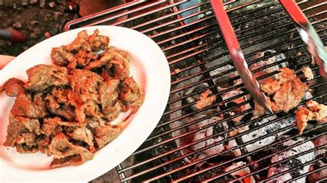 Make yakiniku at home with chicken, beef, and/or vegetable with this easy yakiniku recipe. Best bits of KL: Jalan Desa Jaya in Taman Desa