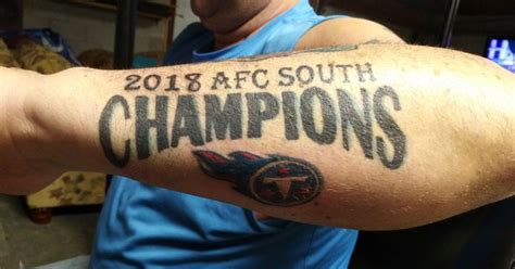With bernadette macias, jayme foxx, miya bailey, ami james. Titans Fan Who Got Massive '2017 AFC South Champions ...