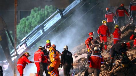 Dodental Na Aardbeving Turkije Opgelopen Tot Zeker 50 Rtl Nieuws