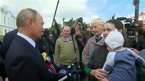 Владимир познер и галина юзефович childrenshospice.timepad.ru/event/1591467. Владимир Путин пообщался с жителями Омска. Новости. Первый ...
