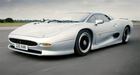 A 200 MPH Attempt In A 30 Year Old Jaguar XJ220 Sure Takes Some Guts