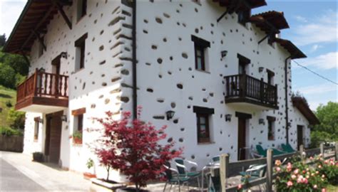 Consulta cómodamente la oferta inmobiliaria y encuentra el inmueble que mejor se adapta a tus necesidades: Casa Rural MADARIAGA | ARTEA | BIZKAIA | Turismo Euskadi ...
