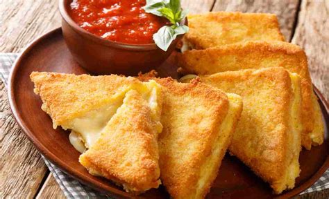 Mozzarella In Carrozza Aromatizzata Al Forno Una Squisitezza Infinita