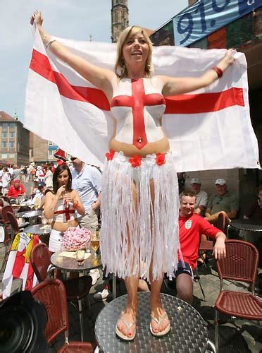 See more ideas about england fans, england, football. World Cup 2010 Gallery: world cup 2010 gallery : England ...