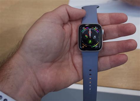 Apple Watch Series 4 Review Roundup A Little More Screen Makes A Big