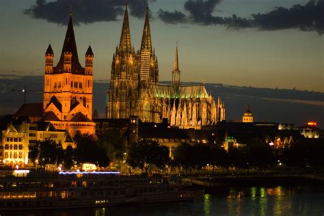 Последние твиты от stadt düsseldorf (@duesseldorf). Cologne versus Düsseldorf: A Rivalry Worth Exploring