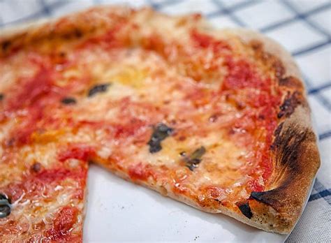 Check spelling or type a new query. La pizza fatta in casa: ricetta per pizza croccante