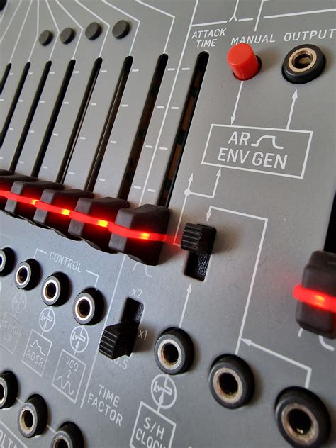 2600 Gray Meanie Behringer 2600 Gray Meanie Audiofanzine