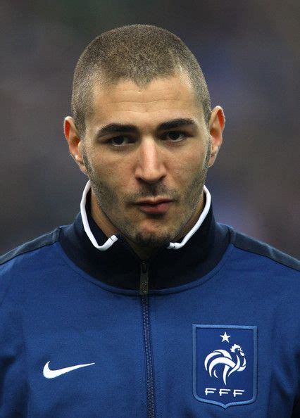 Let's see our list of best buzz walking into the style world. Karim Benzema Hairstyles - Celebrity Hairstyles | France ...