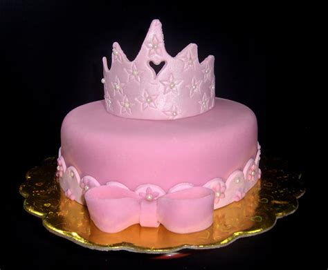 Tu dirección de correo electrónico no será publicada. Torta de Princesa | Torta de corona, Tortas de princesas ...