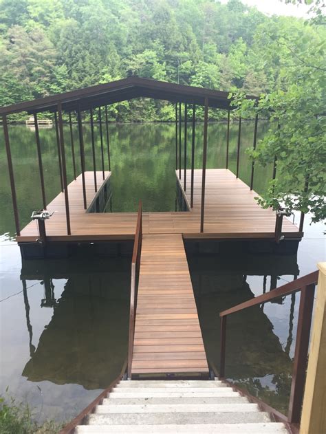 Lake docks are synonymous with summer. Single Slip Standard Gable Boat Dock / Wood Creek Lake ...