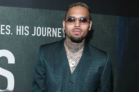 Chris Browns ‘heartbreak On A Full Moon Deluxe Album Adds 12 New