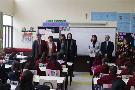 Последние твиты от ministerio de educación (@mineduc). Mineduc lanza "English in English", estrategia para ...