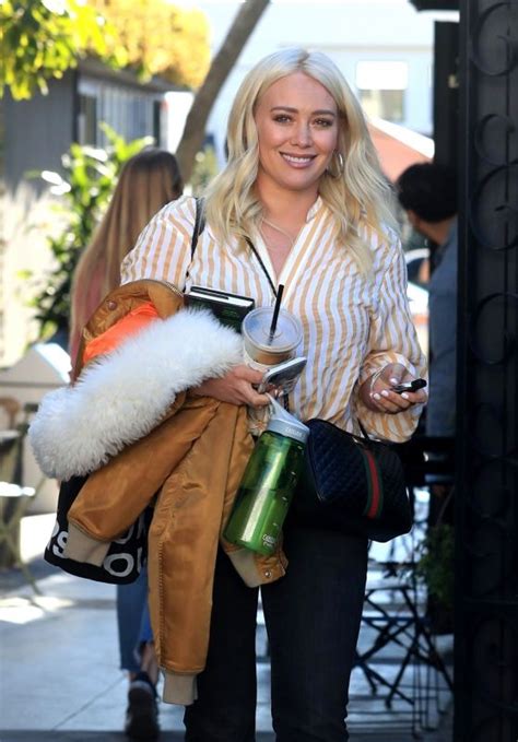 Hilary duff just cut off all her hair. Hilary Duff - Leaves a Hair Salon in West Hollywood 01/04/2019