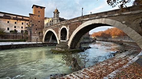 The Pons Fabricius in Rome | Rome, Marble pillar, Italy