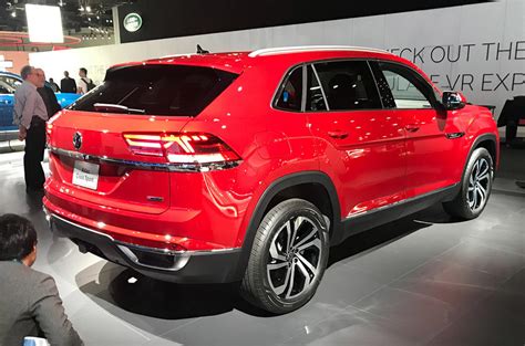 Although camouflaging covered much of the exterior in these prototypes to hide the final design, the previously shown vw atlas cross sport concept has a roof with a sportier slope than. Volkswagen Atlas Cross Sport SUV revealed for US market ...