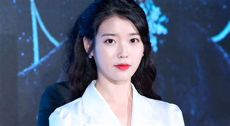As of yet, neither spotify nor kakao m has issued a statement on why the songs have been removed. IU Instagram: idol K-pop habla sobre Sajaegi | Lee Ji Eun ...