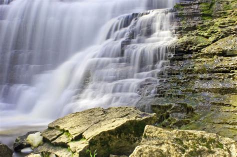 12 Great Ontario Waterfalls That Are Free To Visit In 2017
