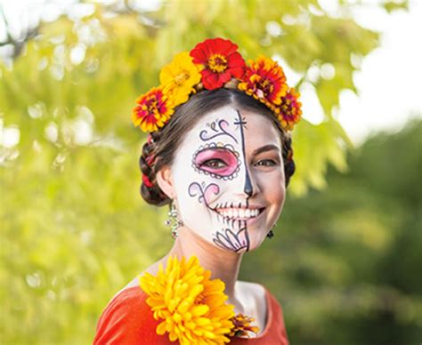 Día De Los Muertos A Spirited Celebration To Make Your Own