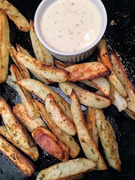 Line a cookie sheet with aluminum foil. Oven Baked Potato Wedges - Back To My Southern Roots