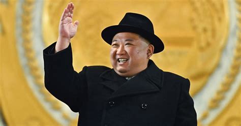 North Koreas Kim Jong Un Presides Over Big Military Parade Flipboard