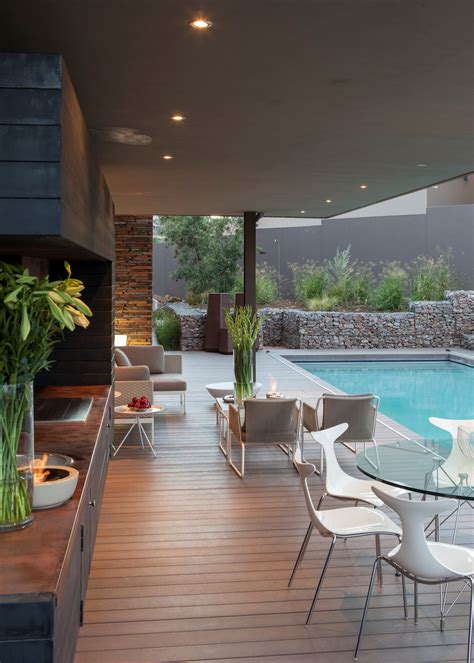 Luxurious Home Designed for Outdoor Living: House Duk in Johannesburg : Fresh Palace