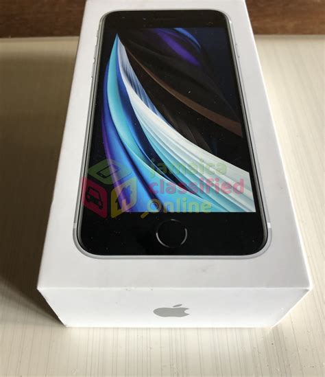 New Apple Iphone Se 2020 64gb White For Sale In Constant Spring