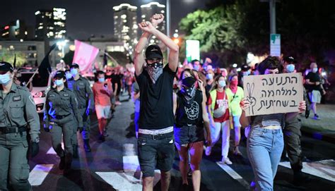 אלפי כרטיסים מעודכנים בחיפוש הכי מהיר בארץ. המשטרה בתגובה לטענות ארגוני השמאל בנוגע לדריסת מפגינה בתל אביב: "טרם אותר אירוע שכזה" - 0404