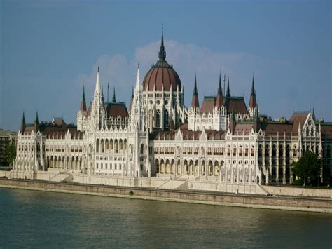 Representing the electorate, making laws. Budapester Parlament Foto & Bild | europe, hungary ...