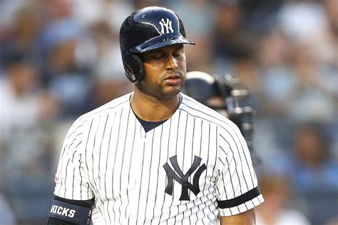 Yankees Aaron Hicks Cleared To Start Throwing Again