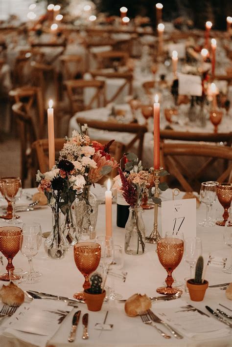 Top Fall Wedding Decor Ideas With Trending Colors And Seasonal Elements