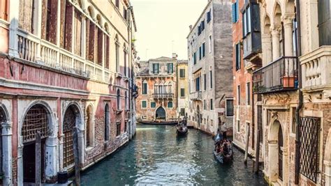 Grab the deal and start packing your bags for an indelible holiday with tour my india. Venice Sets Date for New Tourism Tax Implementation ...