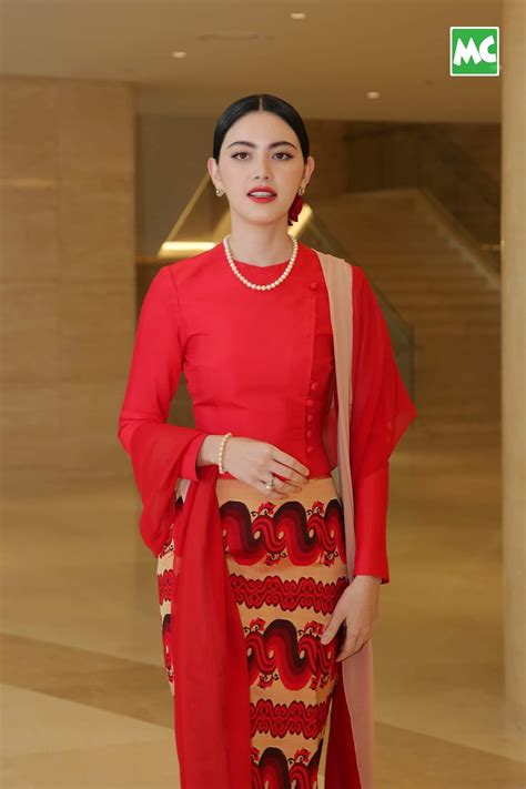 Pin By Nilar Aung On Myanmar Dress Design Myanmar Traditional Dress Myanmar Dress Design