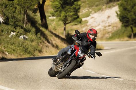 2018 honda cb650f / cbr650f specifications. 2018 Honda CB650F Review • TotalMotorcycle