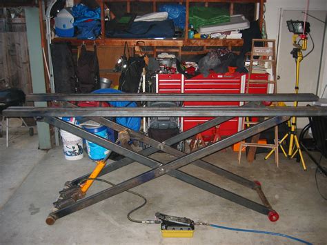 But after doing all the running around for the pieces, cost of all the pieces, then assembly, wouldn't it be cheaper to just buy a commercial lift? diy lift table - Google Search | Lift table, Motorcycle ...