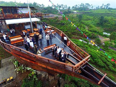 Tak bisa dipungkiri apabila bandung terkenal sebagai kota yang memiliki deretan tempat wisata andalan yang tidak pernah sepi oleh para pengunjung. Rekomendasi Tempat Wisata Bersama Keluarga di Bandung