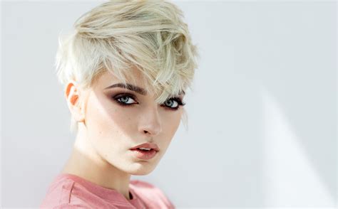 Hairstyles Fine Hair Easy Short Hairstyles For Fine Hair