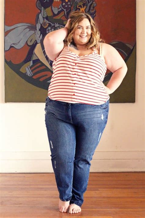 Plump masseuse rides young cock. Fat girl in jeans - Adult gallery