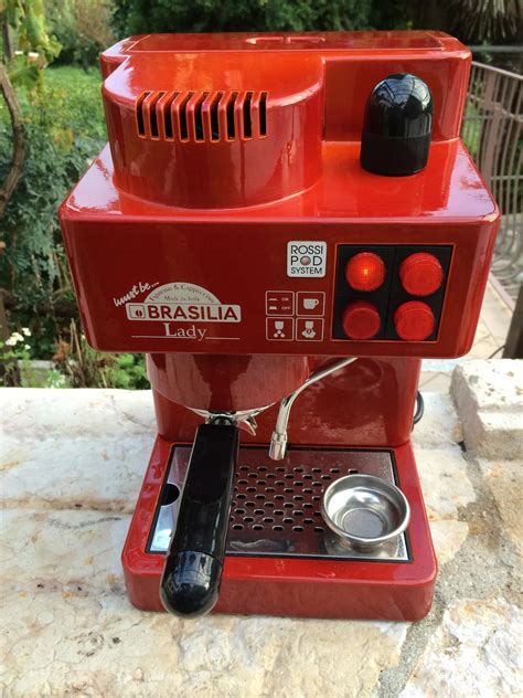 Whole latte love showcases the brasilia mini classic. (V) Brasilia Lady with original Brasilia grinder, TOP ...