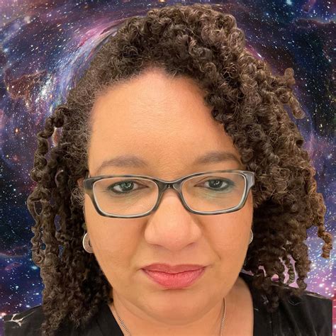 Heidi Hollis: The TV Host, Podcaster, Author & Cartoonist