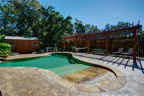 Red rock builders, llc is a renowned builder in northwest arkansas. Red Hawk Circle - River Rock Builders, LLC | River Rock ...