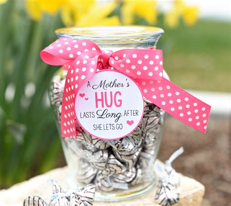 Go beyond the normal gifts of receiving blankets and diapers with these useful and unique gift ideas that are sure to please. Sentimental Gift Ideas for Mother's Day - Fun-Squared