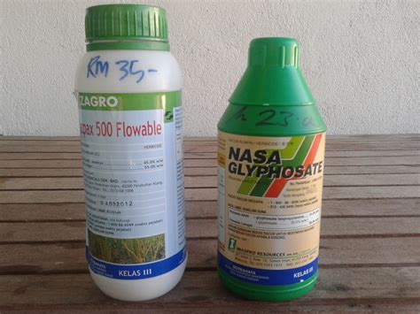 Racun rumput ini diciptakan untuk membasmi rumput yang paling bandel sekalipun sampai akarnya. Racun rumput sambau ~ Catatan Hidup