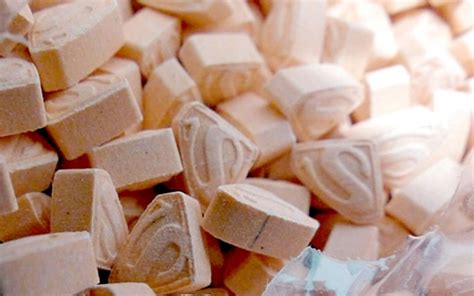 Illegal drug makers often pass off pma for ecstasy for several reasons: What are the differences between PMA and MDMA?"