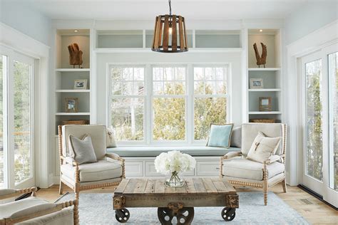 House Tour A Soothing And Serene Lake House Cottage Style