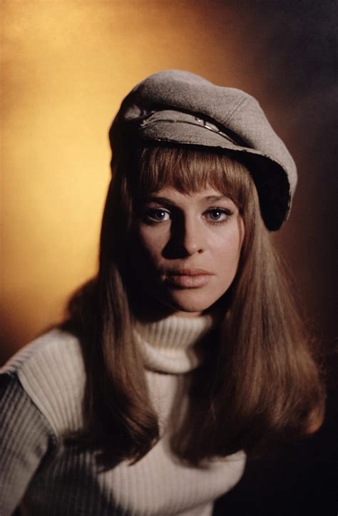 Julie Christie Rare Photos Of A Sixties Movie Icon 1966