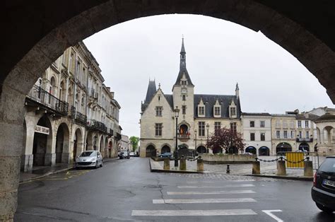 Check out our latest collection of affordable womens clothing to elevate your outfit. LIBOURNE : Une ville où il fait bon vivre - Vineyards Bordeaux