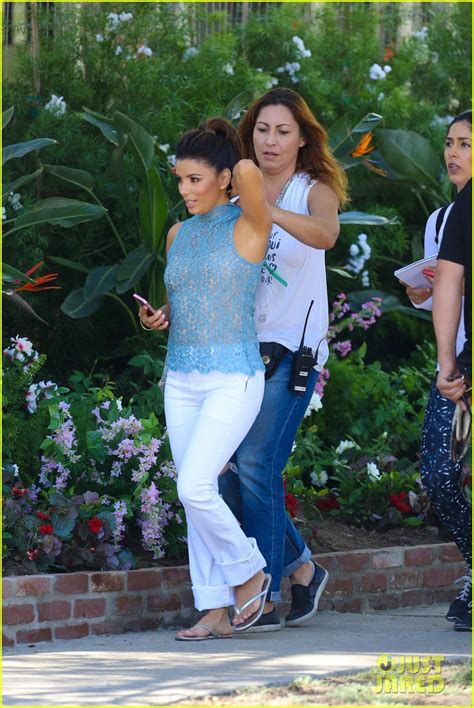I am a pineapple upside down cake scene stan account first, human being second i own none of the content. Eva Longoria Has a 'Desperate Housewives' Reunion, Jumps ...