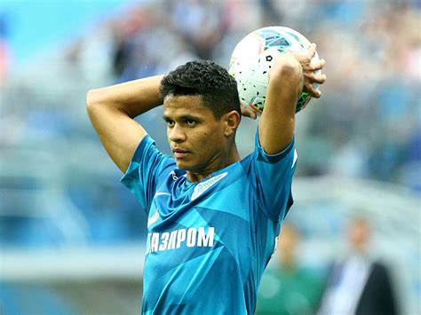 Enttäuschung Für Ex Hsv Star Douglas Santos