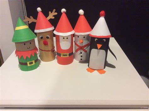 Christmas Cratfs! Simply using toilet rolls and coloured paper